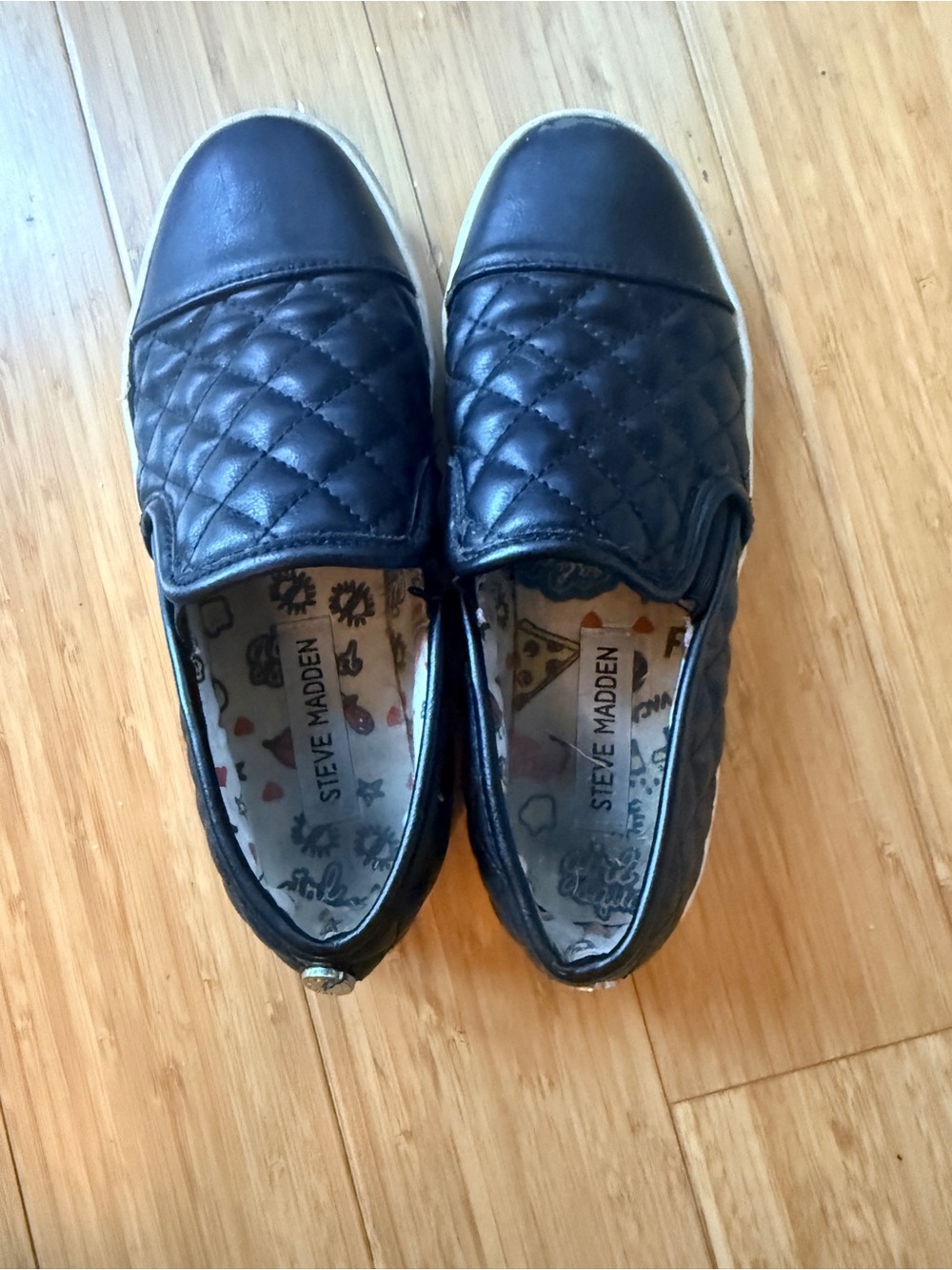 Steve Madden Zaander Black Quilted Slip-On Sneakers. Size: 2